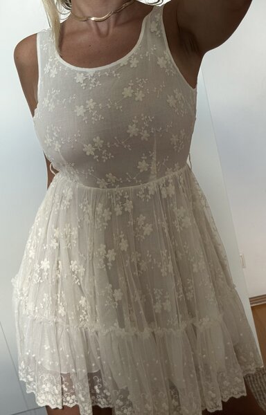 Rochie feminina din dantela cu captuseala