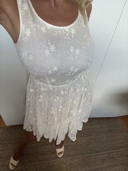 Rochie feminina din dantela cu captuseala