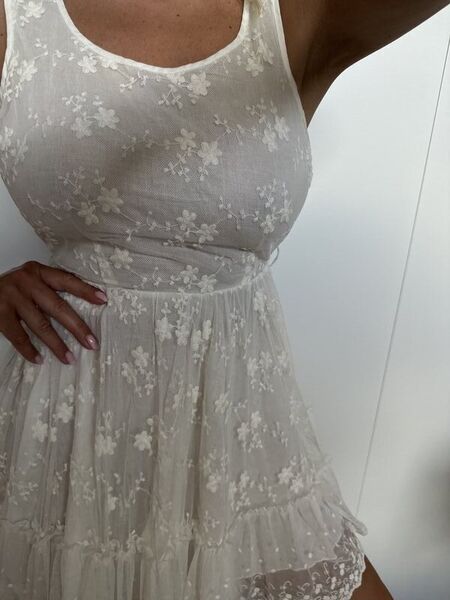 Rochie feminina din dantela cu captuseala